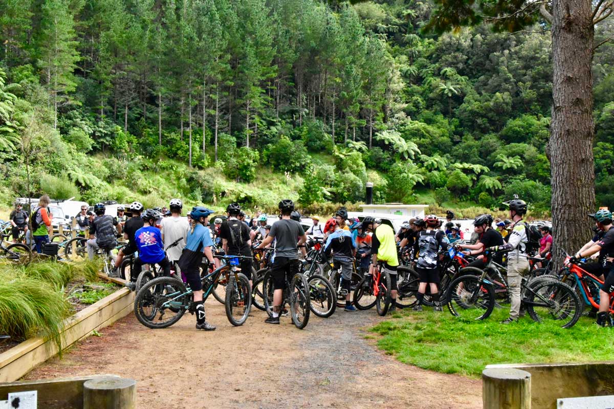 MMBC Clud enduro race briefing